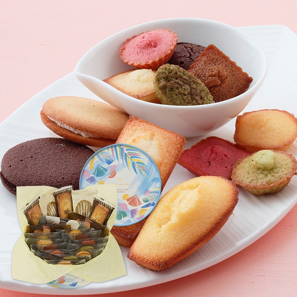 《お届けは8/31まで》ガトー・キュイ・アソート Mボックス　＜夏限定パッケージ＞