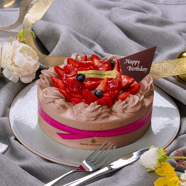 【店舗受取】セミオーダーケーキ(チョコレートクリーム＋いちご)　18cm