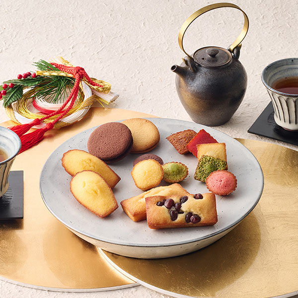 【店舗受取】えびす ガトー・キュイ・アソート S<お年賀パッケージ><お受け取りは12/17~2026/1/4まで> 店舗でお受け取り