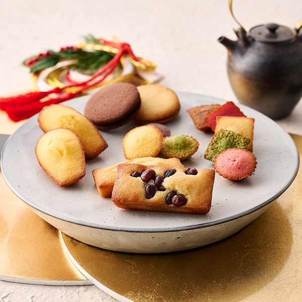 【店舗受取】えびす ガトー・キュイ・アソート S<お年賀パッケージ><お受け取りは12/17~2026/1/4まで> 店舗でお受け取り