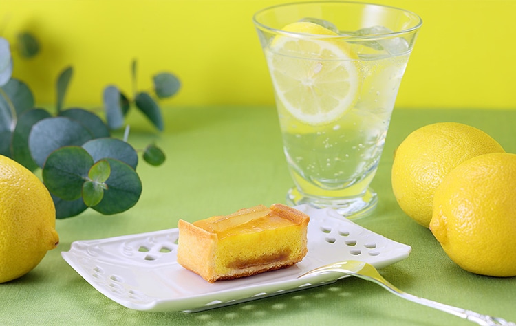 初夏の季節に瀬戸内産レモンタルトを